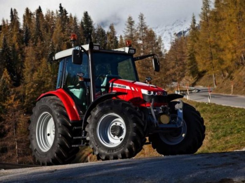 Oldtimer-Traktor tip Massey Ferguson 5450, Neumaschine in Луцьк (Poză 1)