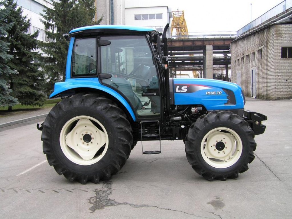 Oldtimer-Traktor tip LS Tractor Plus 70, Neumaschine in Бровари (Poză 3)