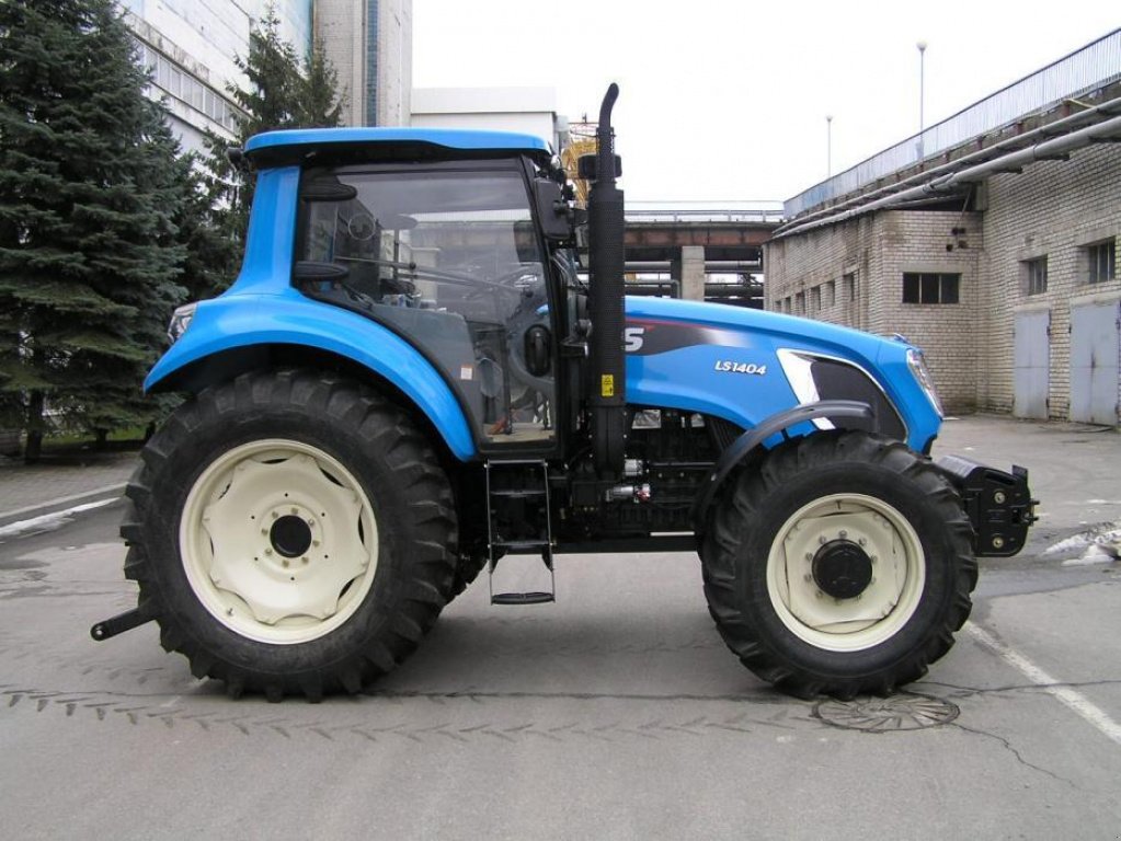 Oldtimer-Traktor tip LS Tractor H 140, Neumaschine in Бровари (Poză 2)
