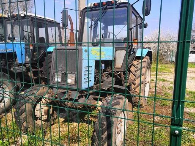 Oldtimer-Traktor tip Belarus Беларус-920, Neumaschine in Ворожба